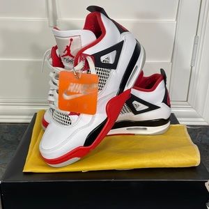 Air Jordan 4 Retro OG ‘Fire Red’